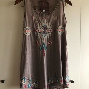 Johnny Was grey embroidered tunic. Size extra small